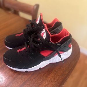 Men’s Nike Air Huaraches
